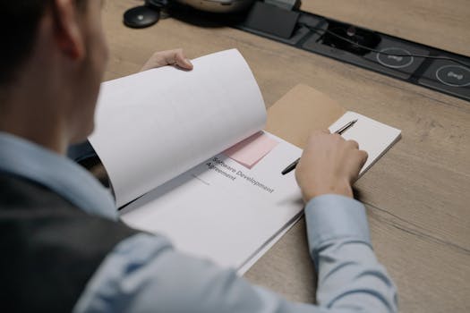 Průvodce pracovními smlouvami v Česku: Jak vybrat tu správnou?